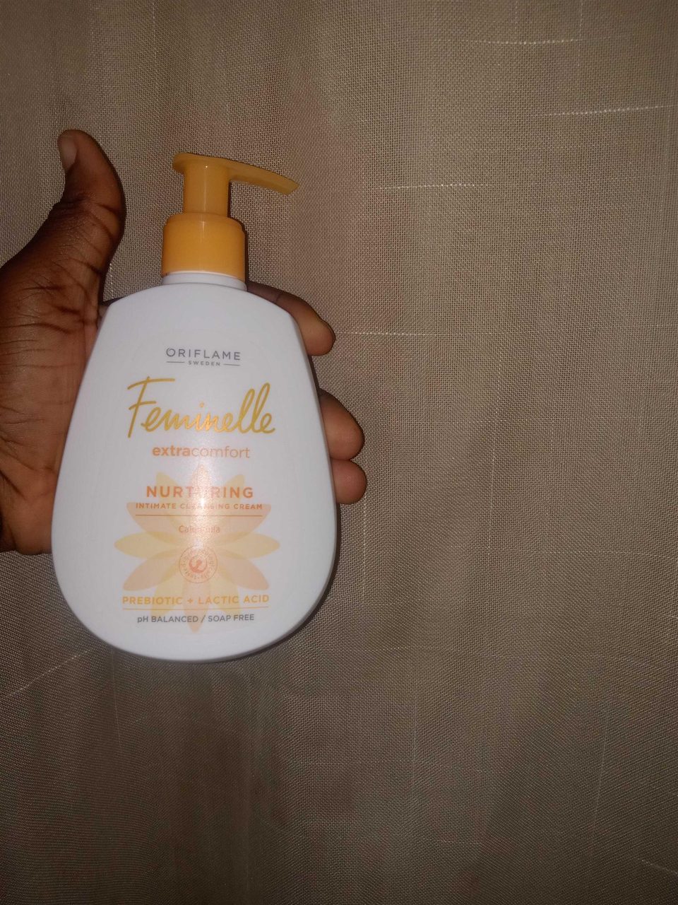 Feminelle intimate wash
