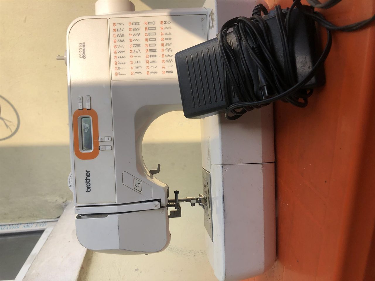 Electric sewing machine