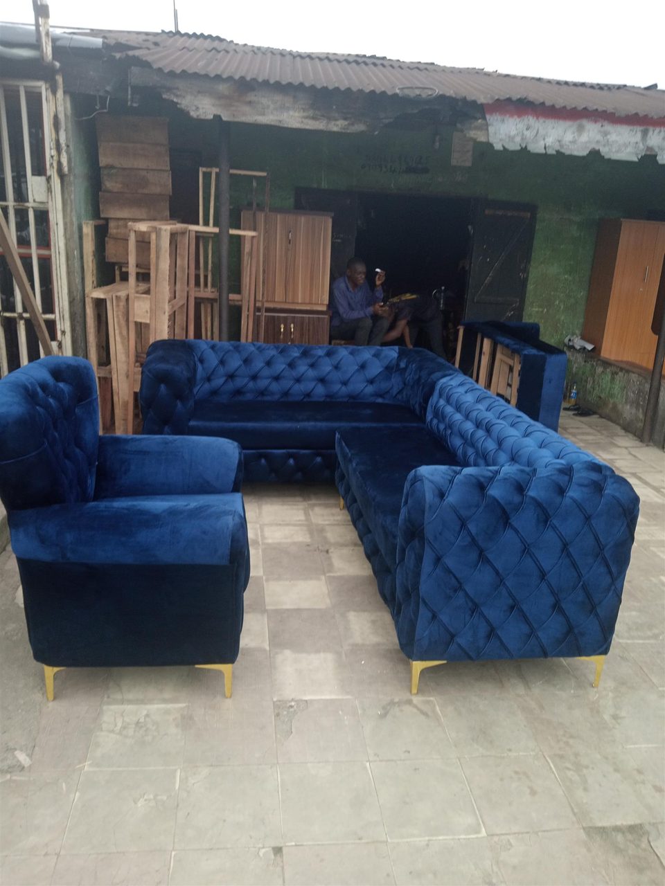 L shaped chair at affordable price