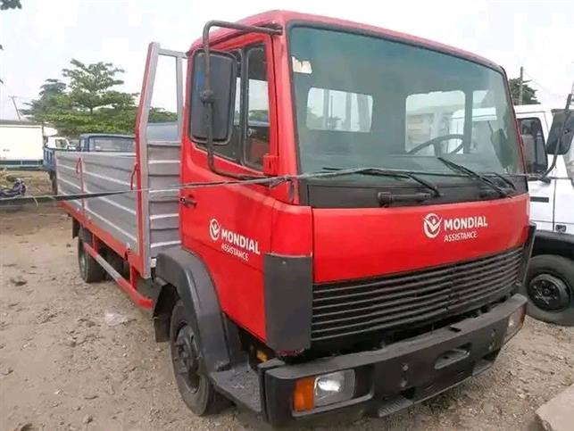 Neatly used truck