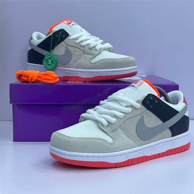 Nike SB Dunk Low “Infared”