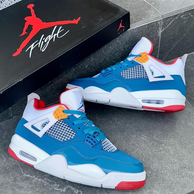 Air Jordan 4 GS “Messy Room”