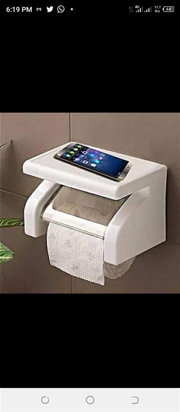 Tissue holder