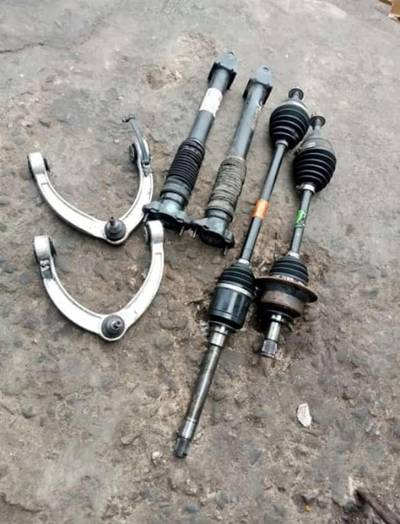 All kinds of Mercedes Benz spare parts