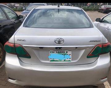 Desparate Sales: Toyota Corolla 2011