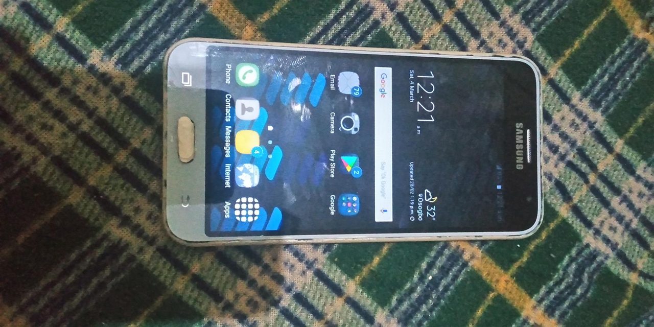 Samsung j5