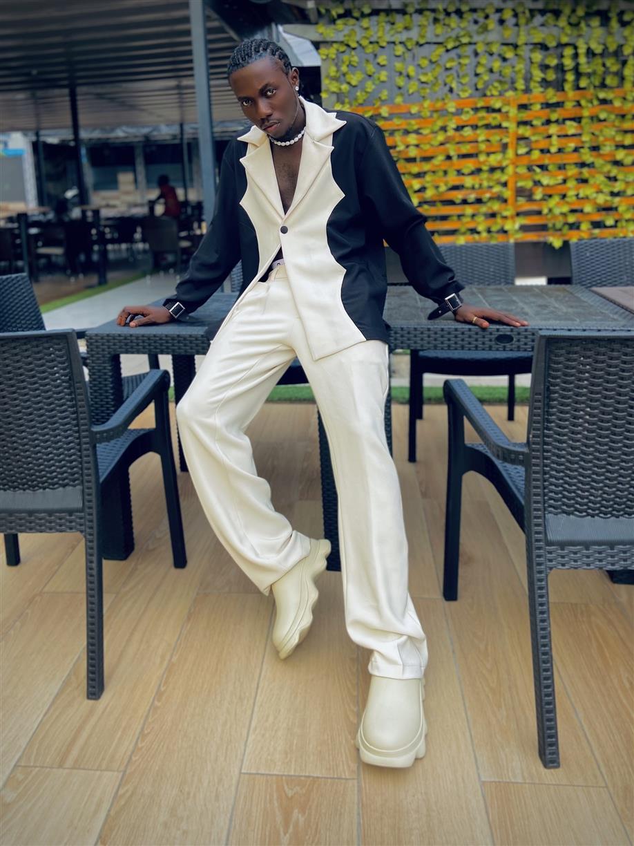 Abstract black detailed jacket/pant
