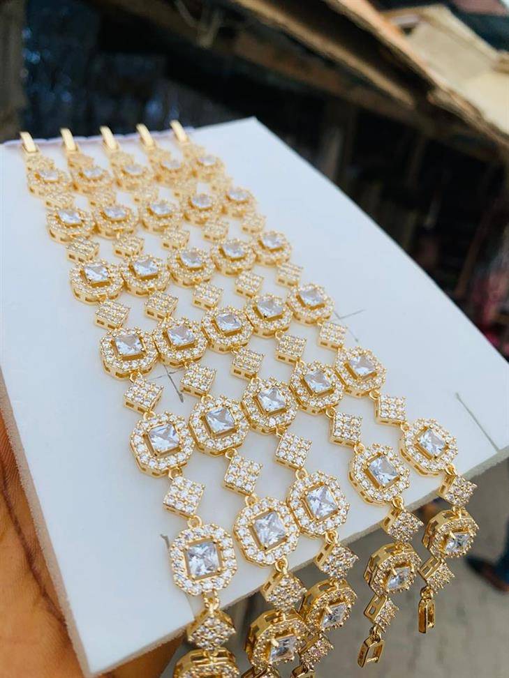 Glamorous Stoned Bracelet