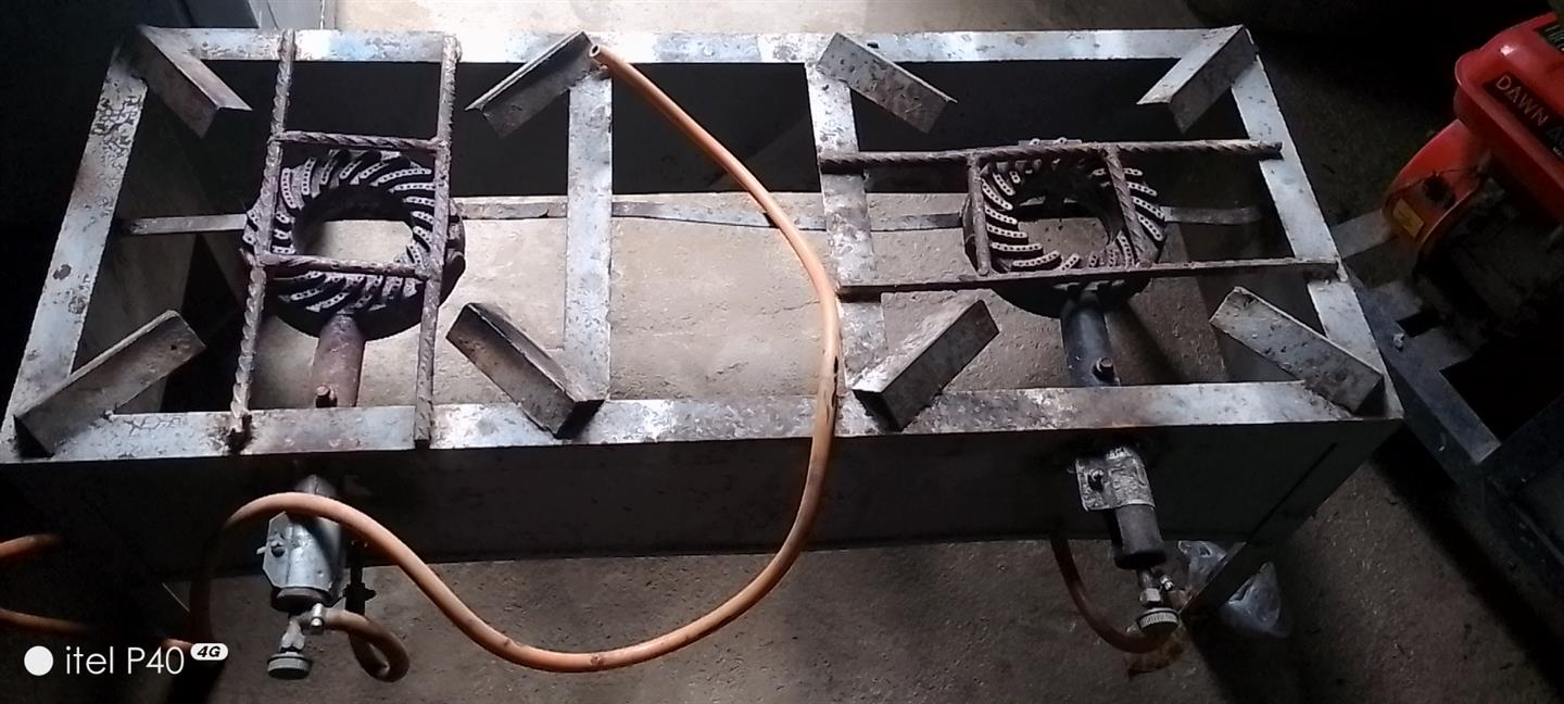 INDUSTRIAL GAS COOKER