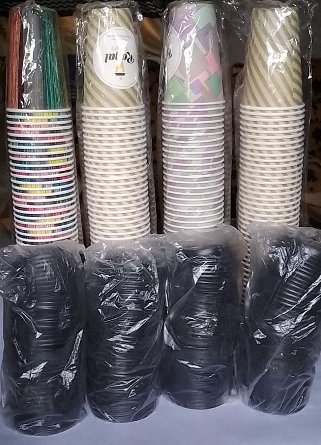 DISPOSABLE PAPER CUPS WITH LIDS