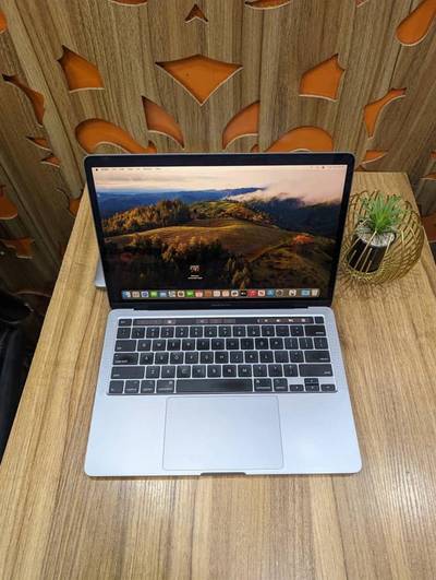 Mac book pro 2020 uk used