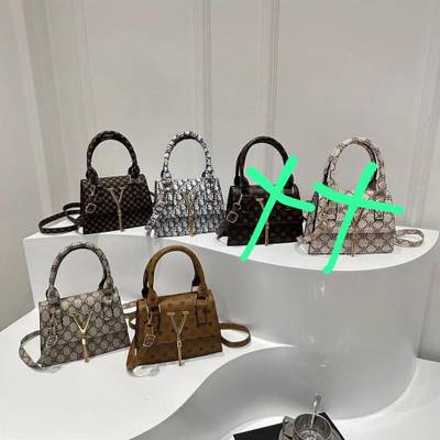 Hand bag