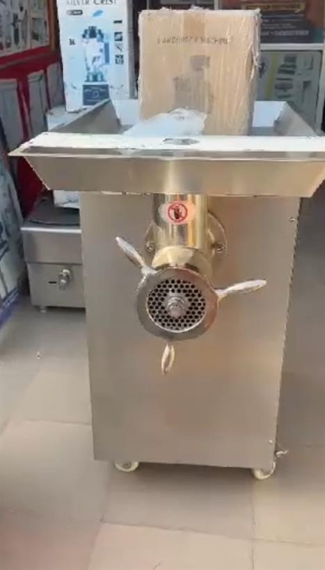 42 Meat grinder machine