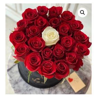 Roses,chrysanthemum,Gypsophila,lily berr