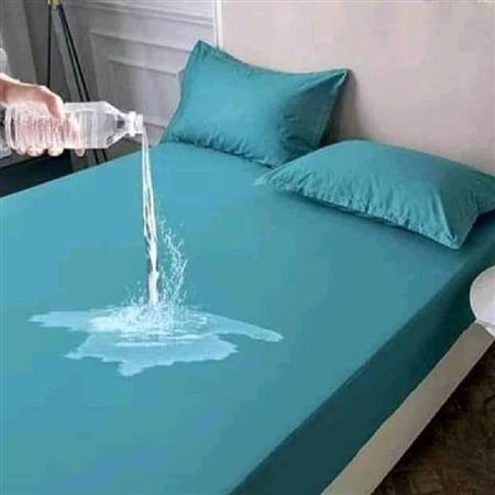 Water resistant bed cover