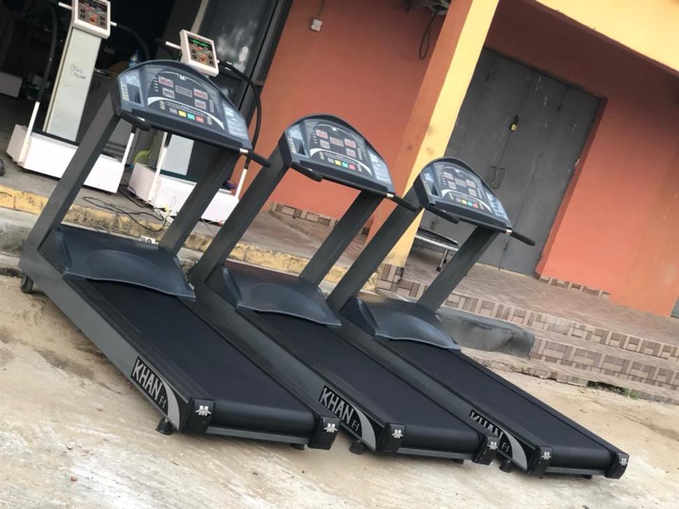 commercial treadmill