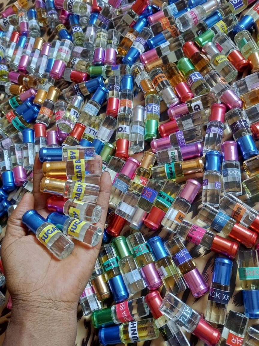 Undiluted oil perfume