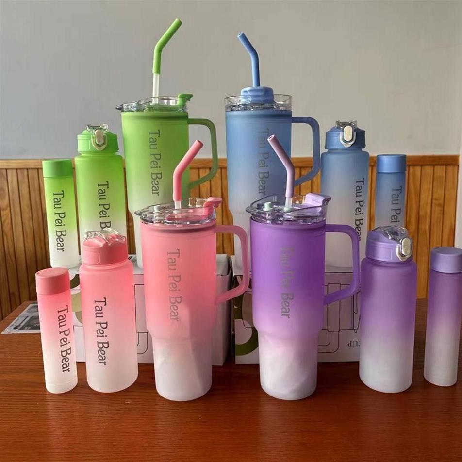 3in1 Large straw mug with bottles.