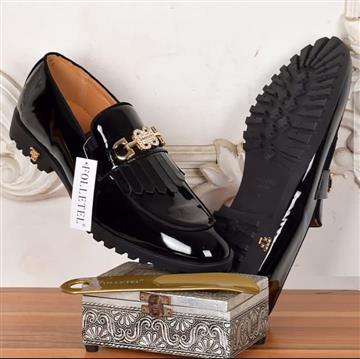 Cooperate shoes