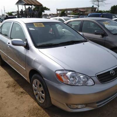 Tok Toyota Corolla le 2005