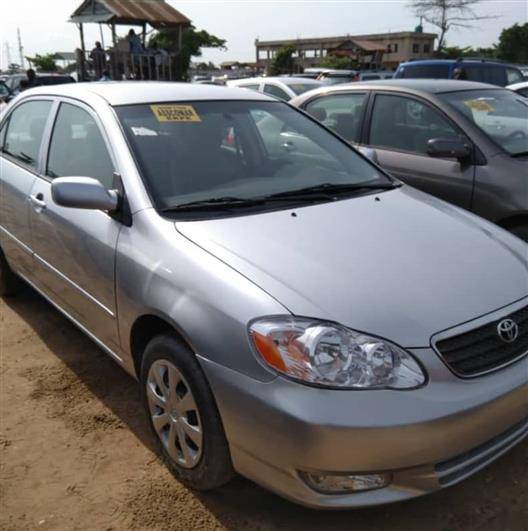 Tok Toyota Corolla le 2005