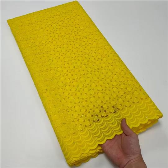 Stoned dry lace