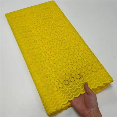 Stoned dry lace