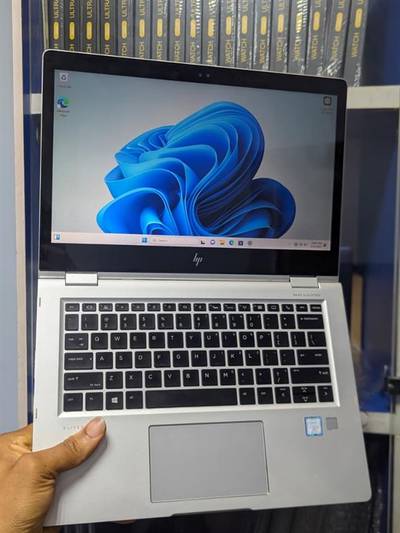 HP ELITE BOOK 1030G2