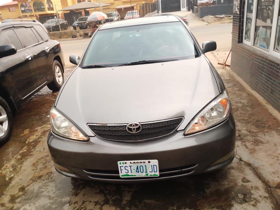 Just Like Toks:2004 Toyota Camry SE