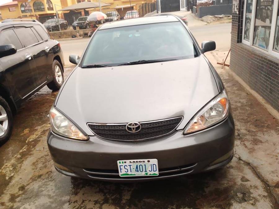 Just Like Toks:2004 Toyota Camry SE
