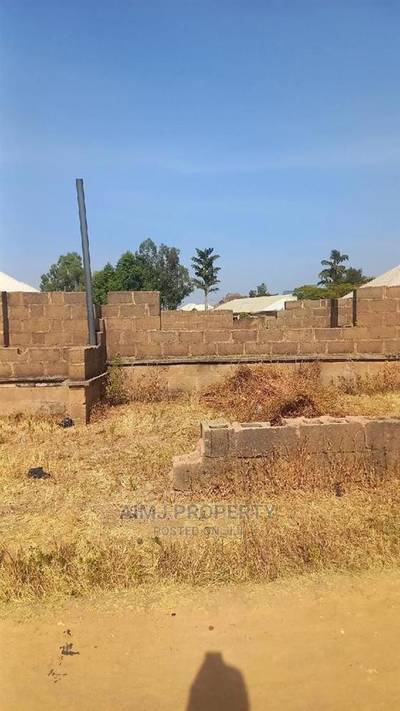 2 plots with 4 bedroom bungalow foundati