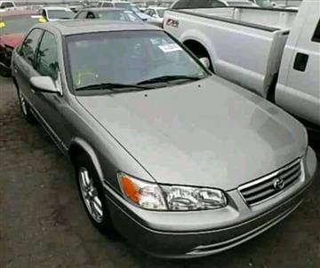 Clean toyota camry for sale
