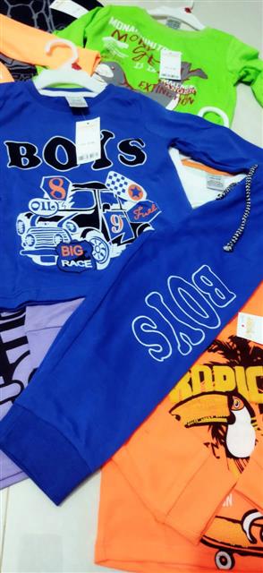 Unisex wears