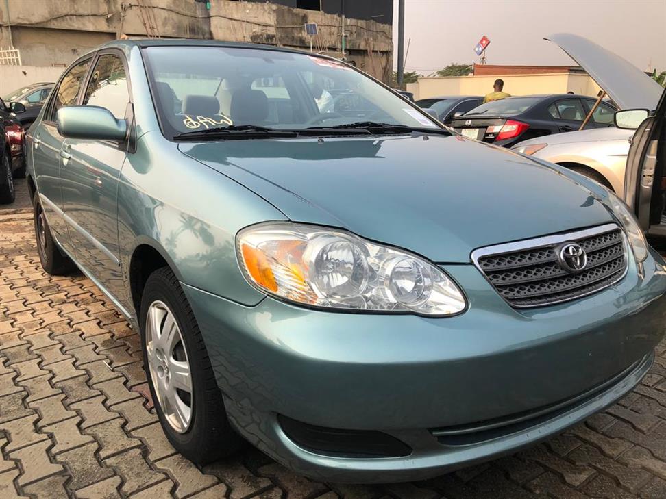 Clean Toyota corrolla car for sale