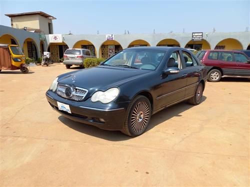 Mercedes Benz C200 2005