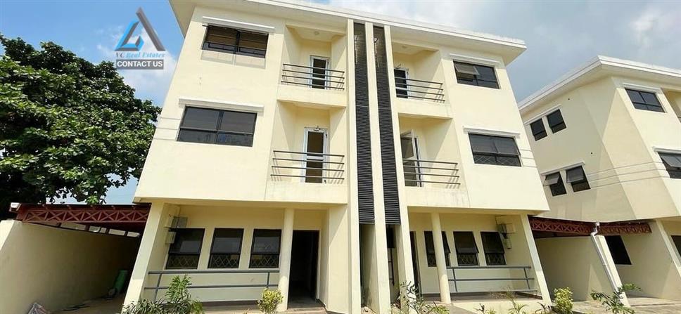 Service 4Bedroom Semi-Detached Duplex