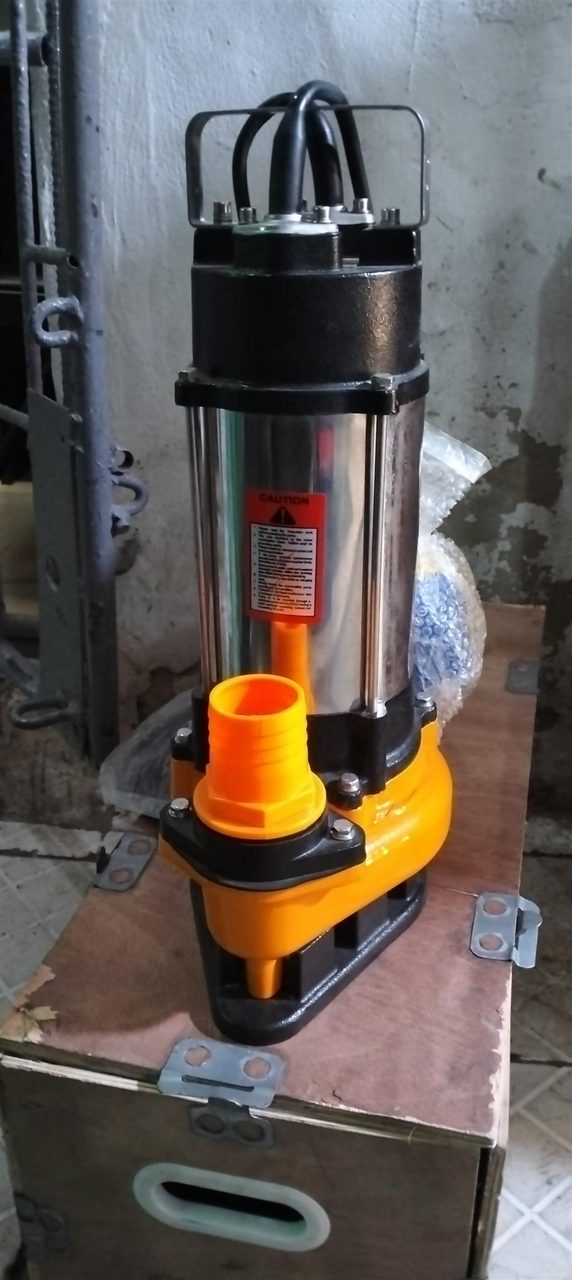 Sewage submersible pump