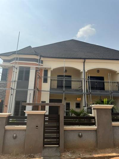 4 bedroom duplex for sale with Pool in wuye abuja