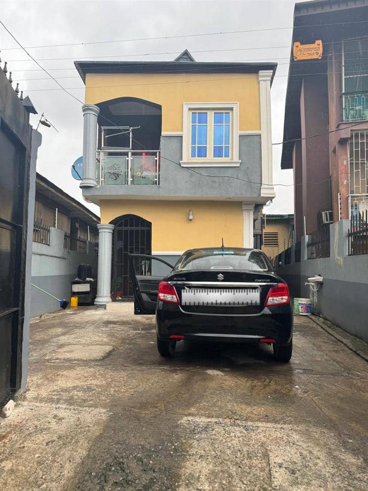 A House For Sale In Surulere