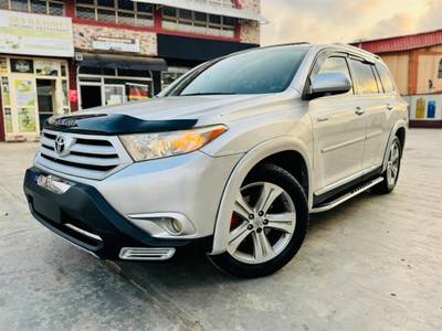 TOYOTA HIGHLANDER 2013 LIMITED EDITION