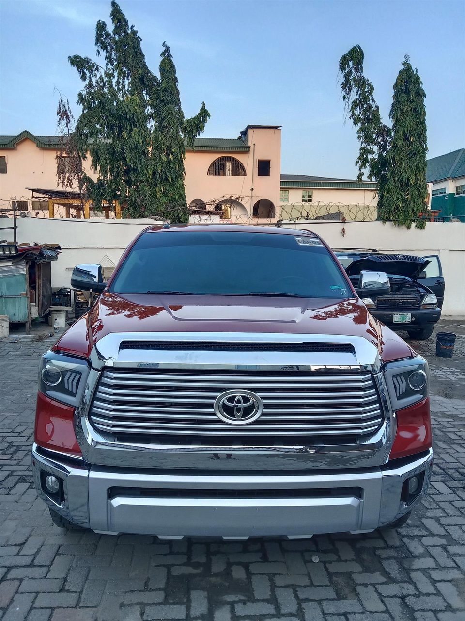 Foreign used 2015 Toyota tundra