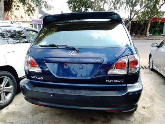Lexus RX300