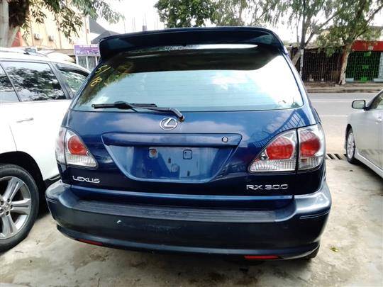 Lexus RX300