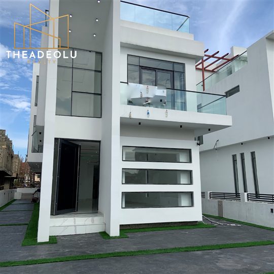 5 bedroom fully furnished smart house