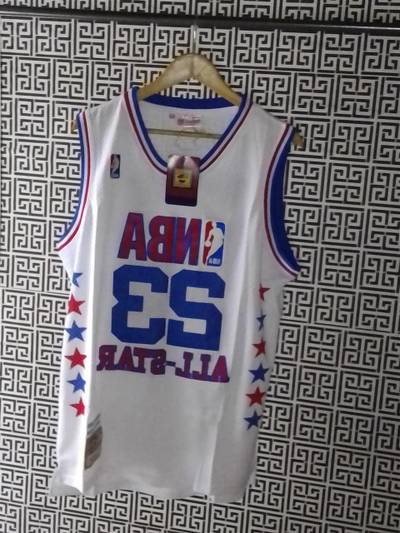 Armless basketball clothes