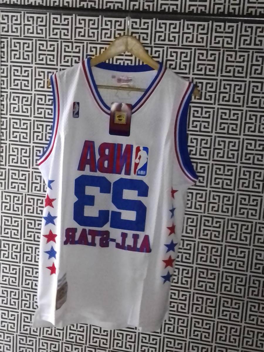 Armless basketball clothes