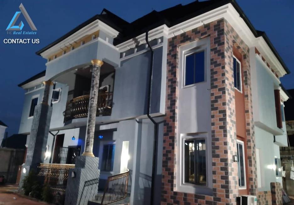 Exceptionally 5-bedroom duplex. 🏡🔑