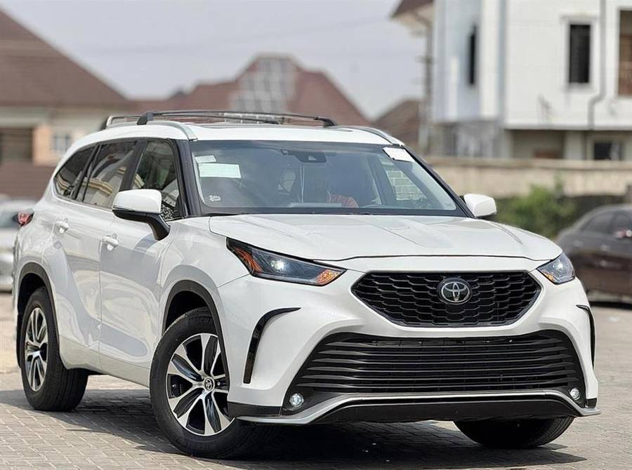 Foreign Used 2023 Toyota highlander
