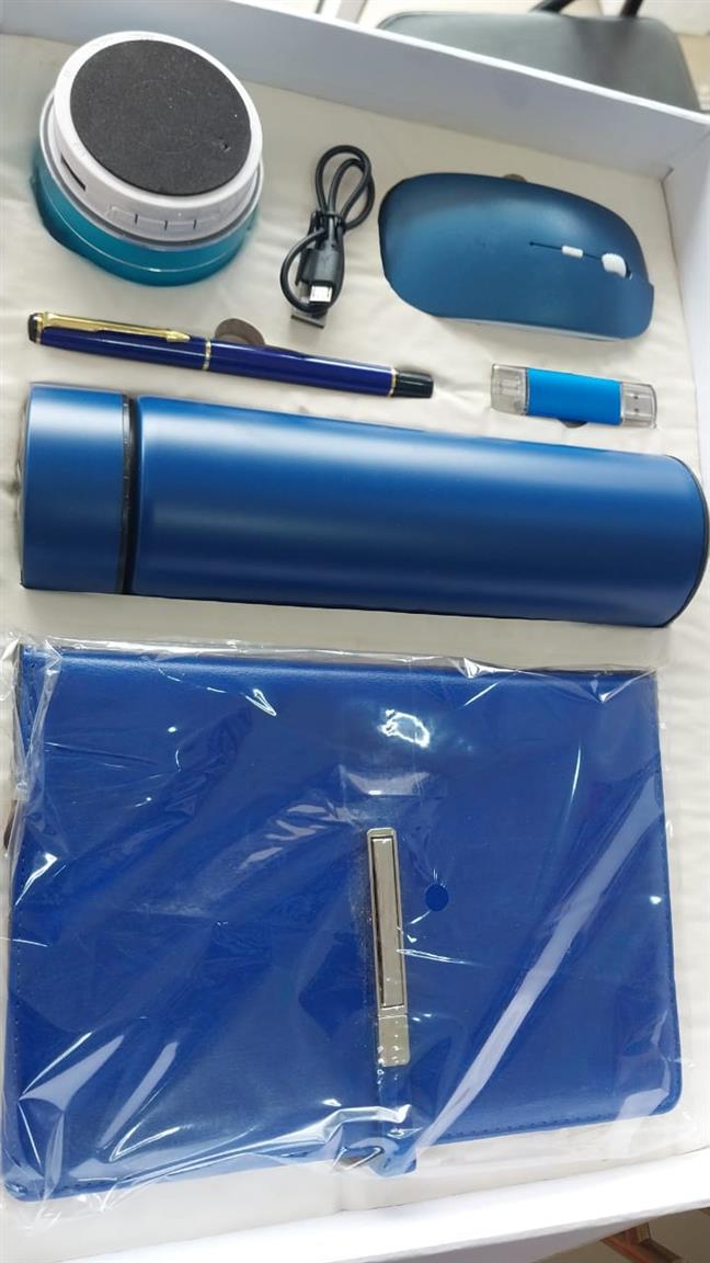 6 in 1 Corporate Business Gift Set