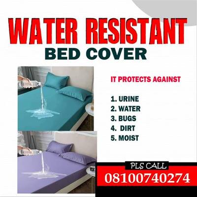 Water resistant mattress protector